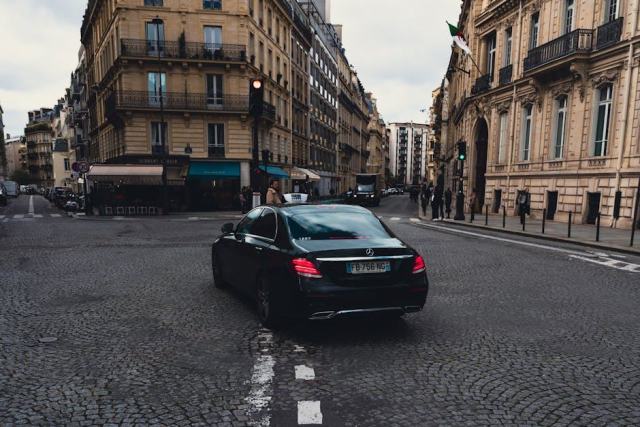 Navigating France by Car: GPS Options, Apps and Offline Maps
